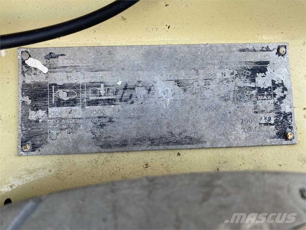 JLG 1230ES Podnośniki masztowe