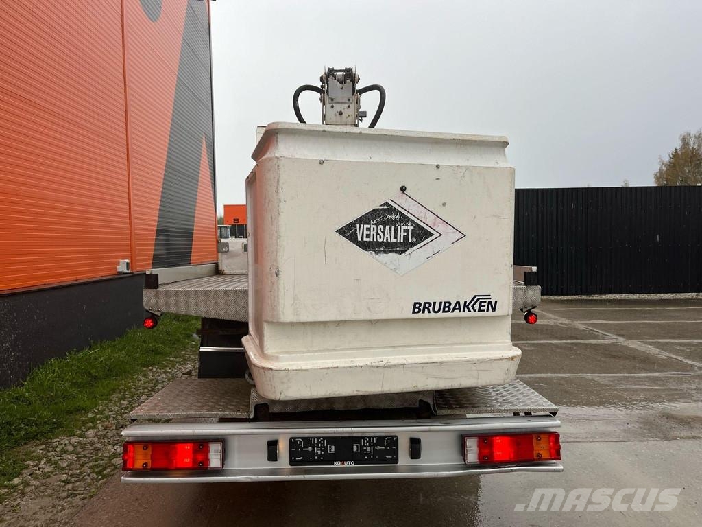 Mercedes-Benz Atego 918 4x4 VERSALIFT VST-237-NF / 13,5 m شاحنات الرافعات