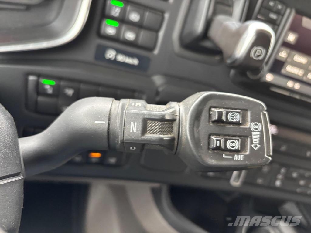 Scania R540 6x2 EURO6 + RETARDER WB 3150mm Седельные тягачи