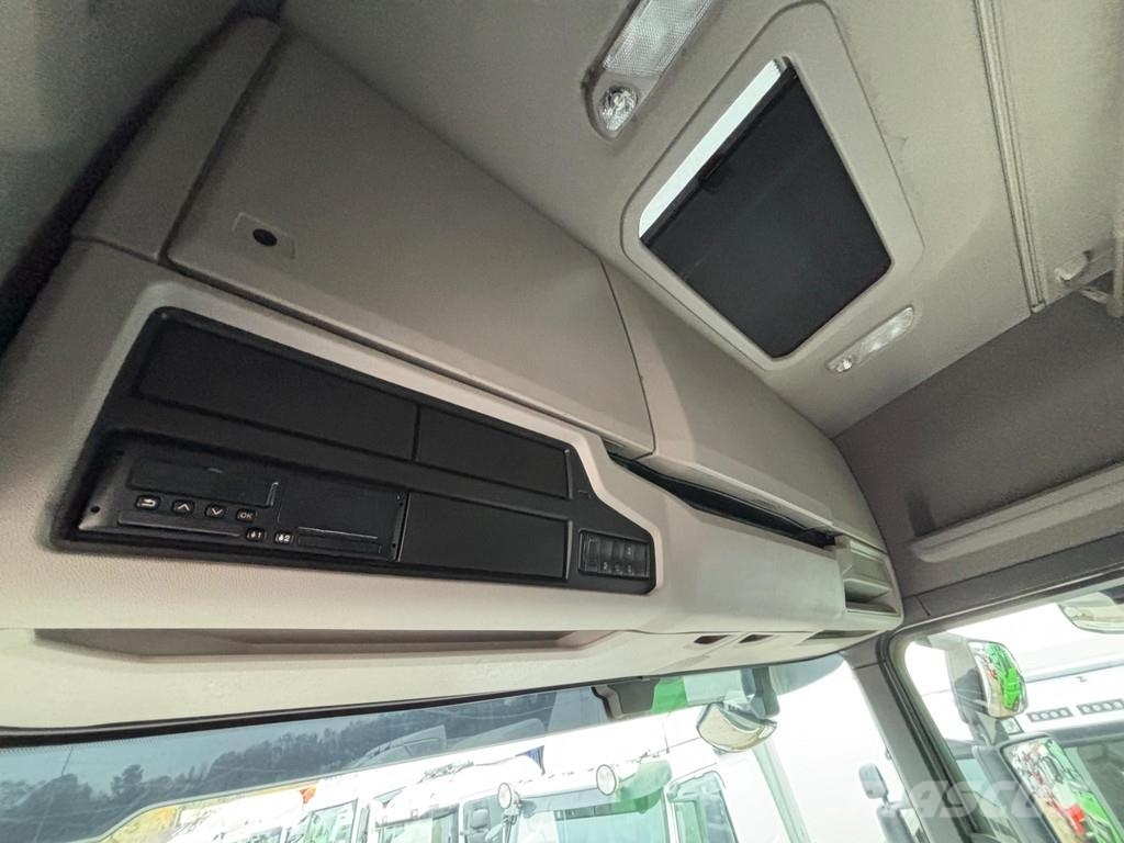 Scania R540 6x2 EURO6 + RETARDER WB 3150mm Седельные тягачи