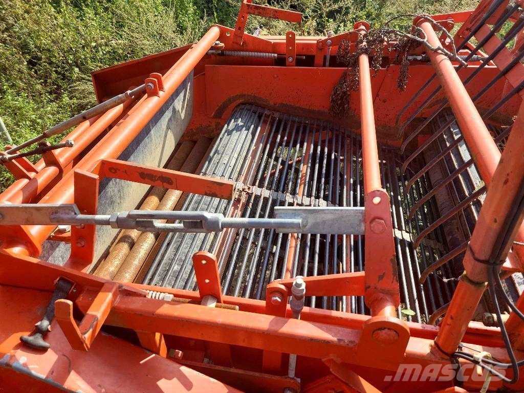 Amac F2 Картофелеуборочные комбайны