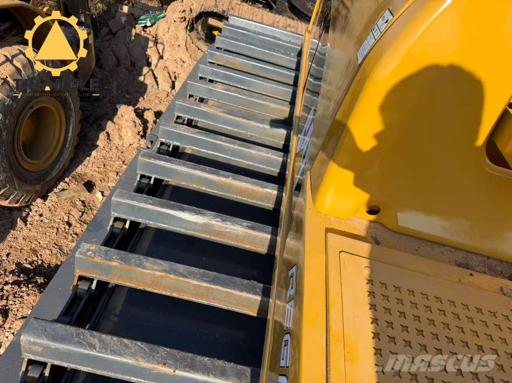 CAT 320 C L Amfibijski bagri