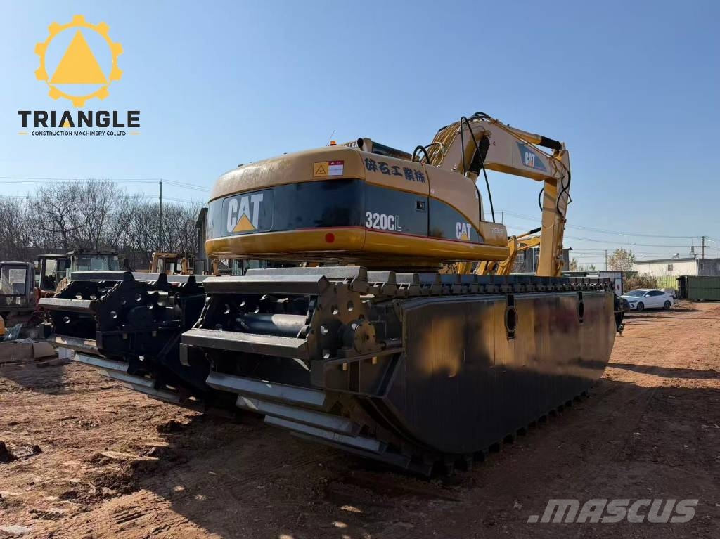 CAT 320 C L Amfibijski bagri