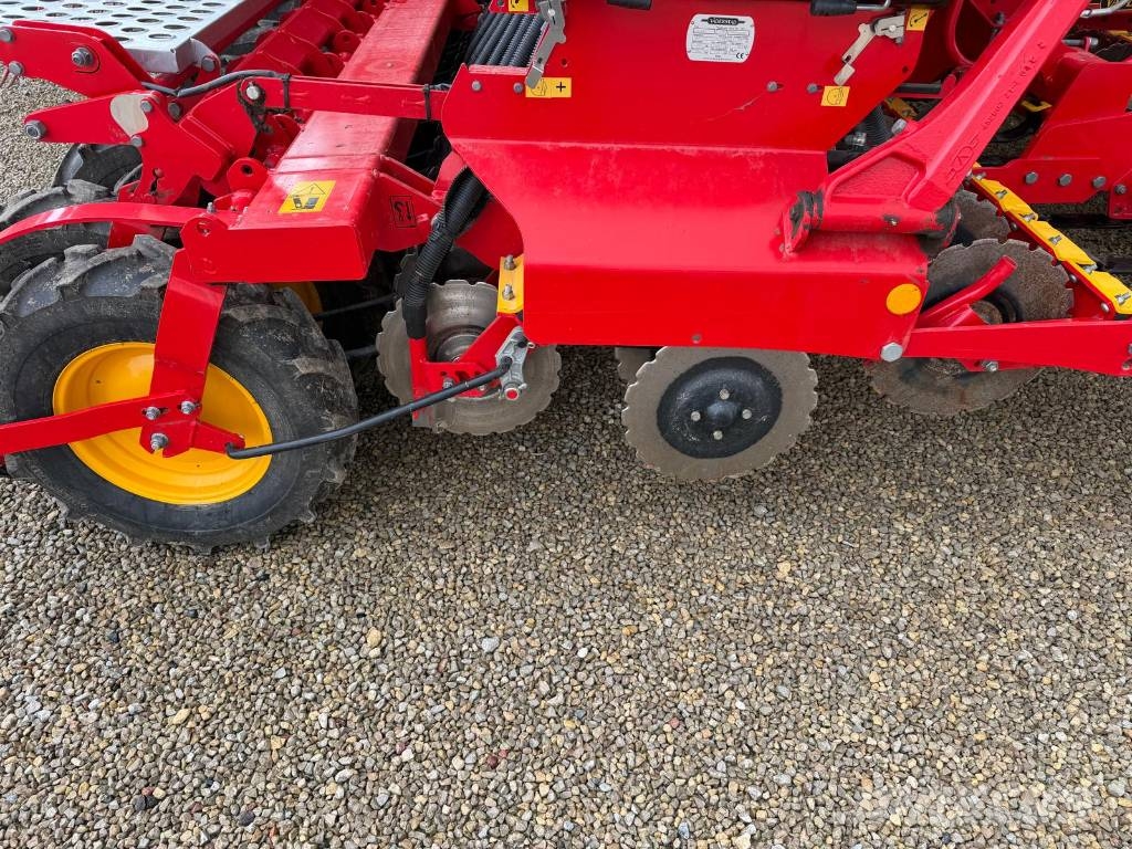 Väderstad Rapid400C Såmaskiner