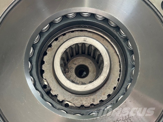 Liebherr FAT 450D584 Μετάδοση κίνησης
