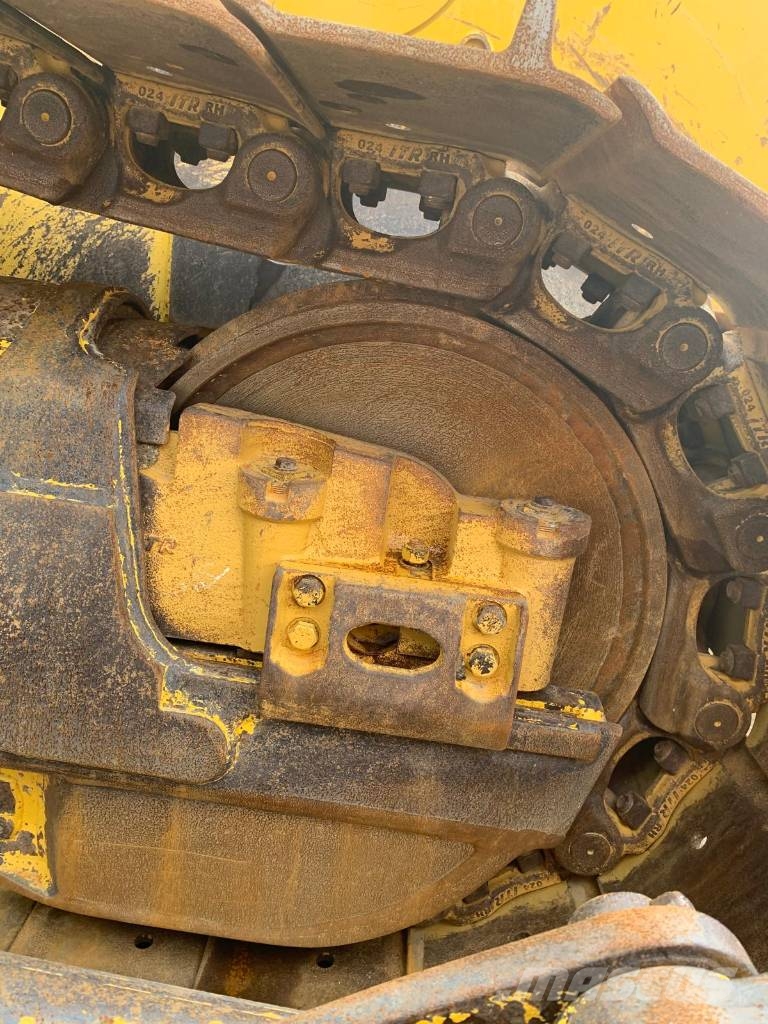 Komatsu D65WX-18 履帶推土機