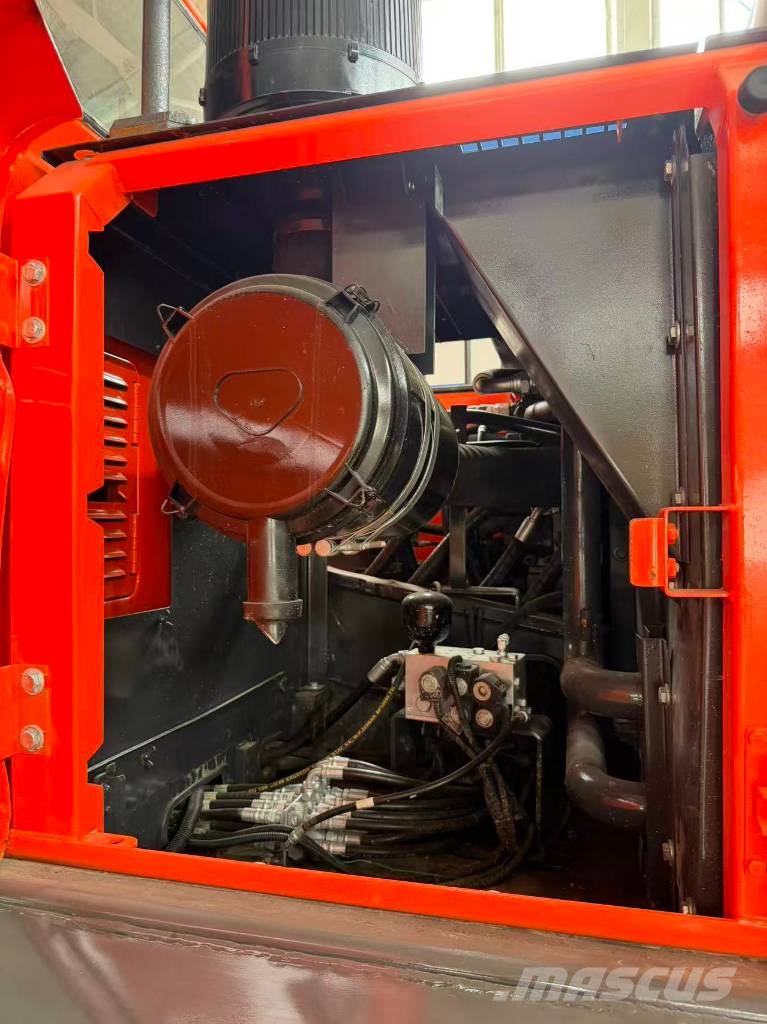 Doosan DX 300 LC Lánctalpas kotrók