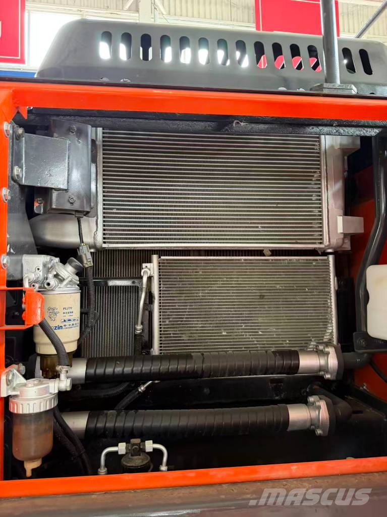 Doosan DX 300 LC Lánctalpas kotrók