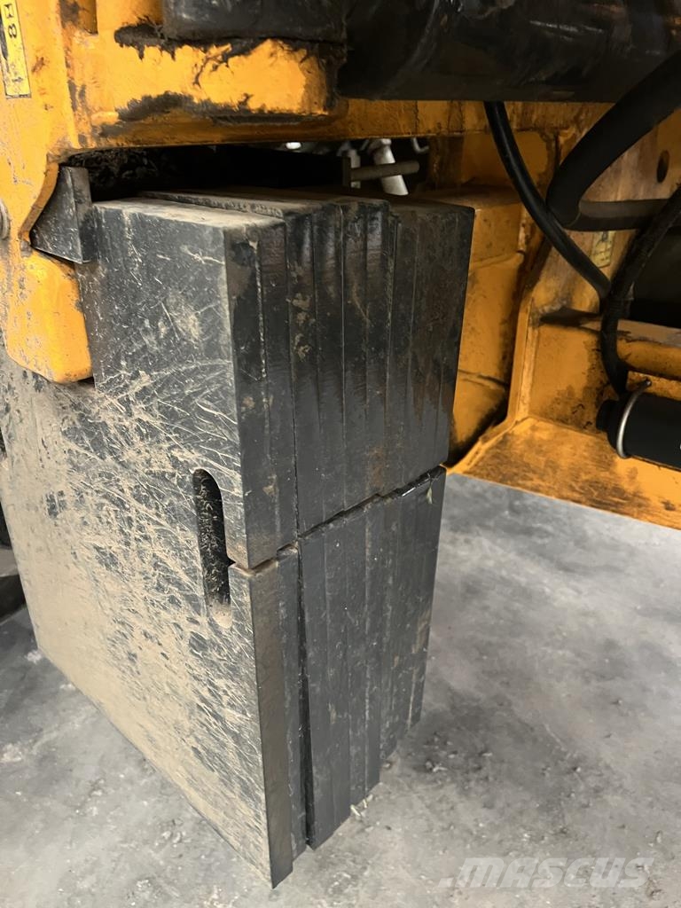 Rousseau Fulgor 750 Gemonteerde en gesleepte maaiers