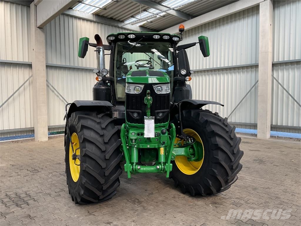 John Deere 6250R Traktoren