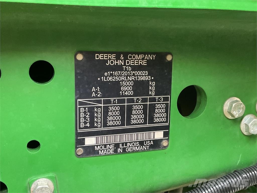 John Deere 6250R Traktoren