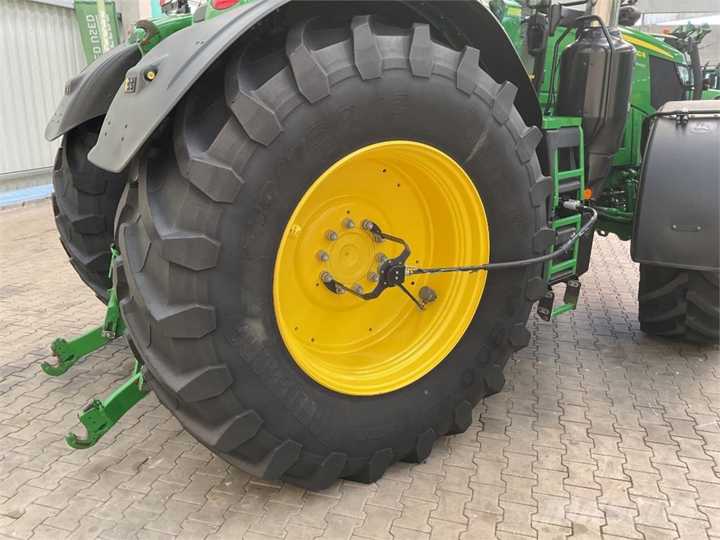 John Deere 6250R Traktoren