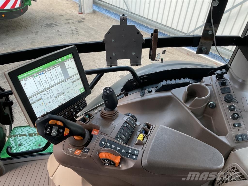 John Deere 6250R Traktoren
