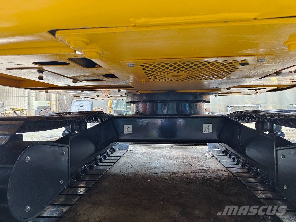 Komatsu PC70 Mini kotrók < 7t