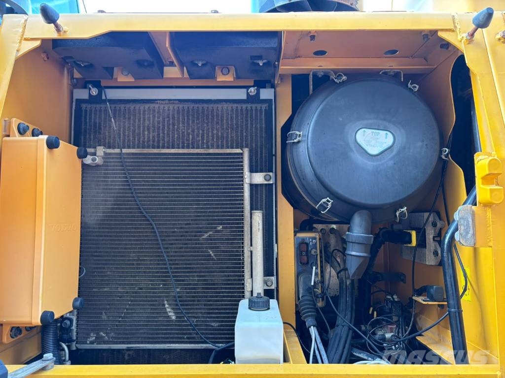 Volvo EC 380 D L Bageri gusjeničari
