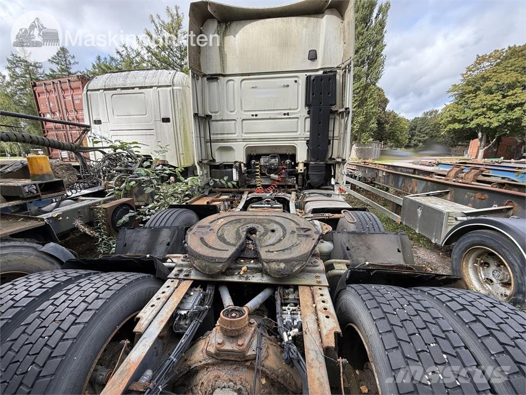 DAF Ftgt 中古トラクターヘッド | トレーラーヘッド