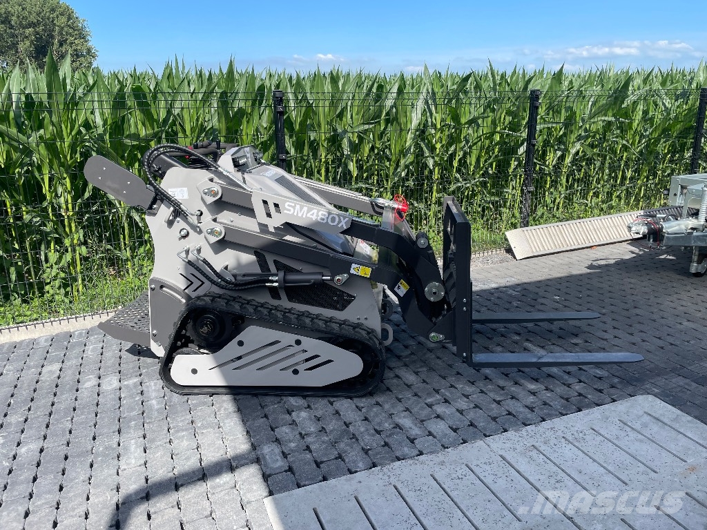  Skidmate Skidster لوادر انزلاقية التوجيه