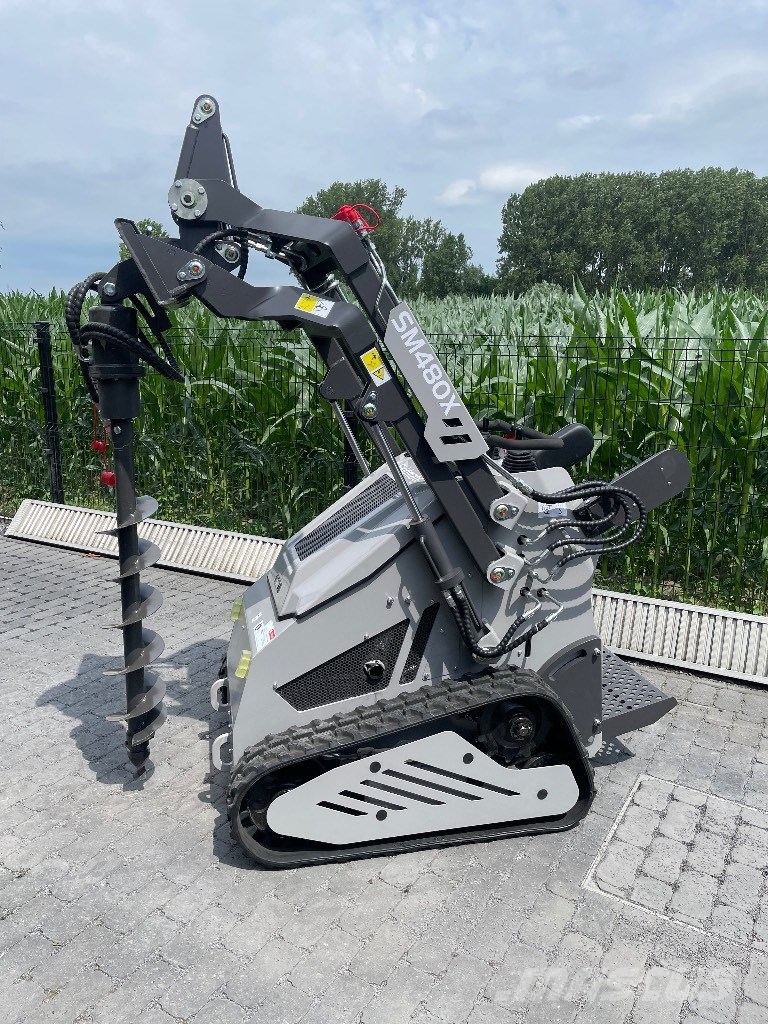  Skidmate Skidster لوادر انزلاقية التوجيه