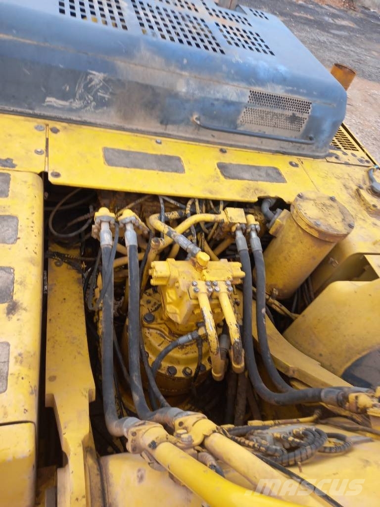 Komatsu PC450LC Crawler excavators