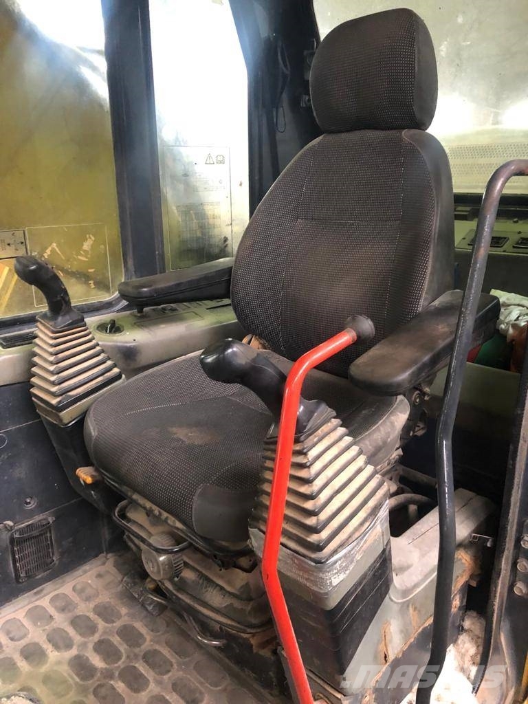 Komatsu PC450LC Crawler excavators