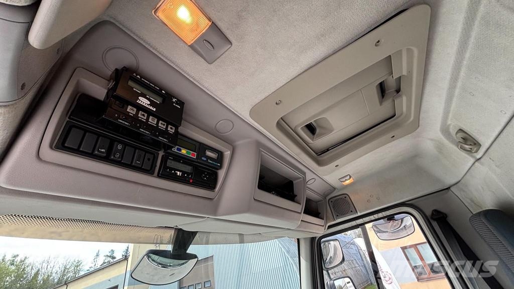 Volvo FL240 4x2 EURO4 + Carrier SUPRA 950Mt Temperature controlled trucks