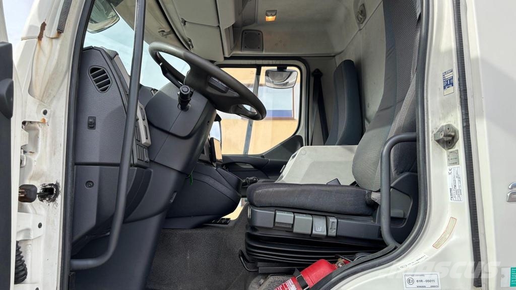 Volvo FL240 4x2 EURO4 + Carrier SUPRA 950Mt Temperature controlled trucks