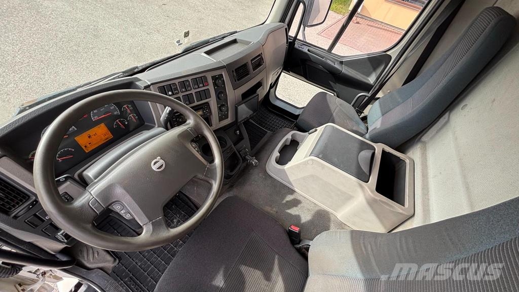 Volvo FL240 4x2 EURO4 + Carrier SUPRA 950Mt Temperature controlled trucks