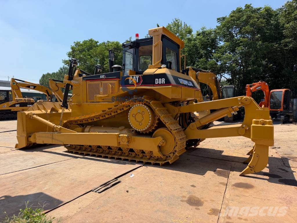 CAT D8R Гусеничные бульдозеры