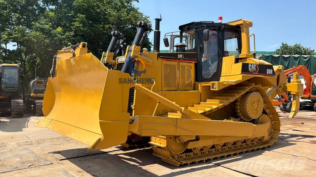 CAT D8R Гусеничные бульдозеры