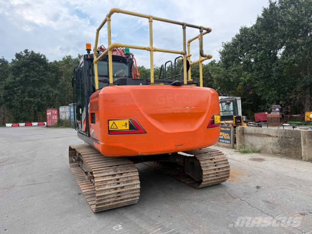 Hitachi ZX130LCN-7 Kāpurķēžu ekskavatori