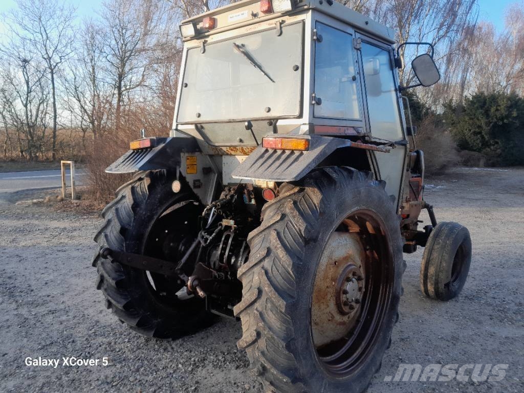 Massey Ferguson 5 pc total 265,590,365,375,362 4WD Traktory