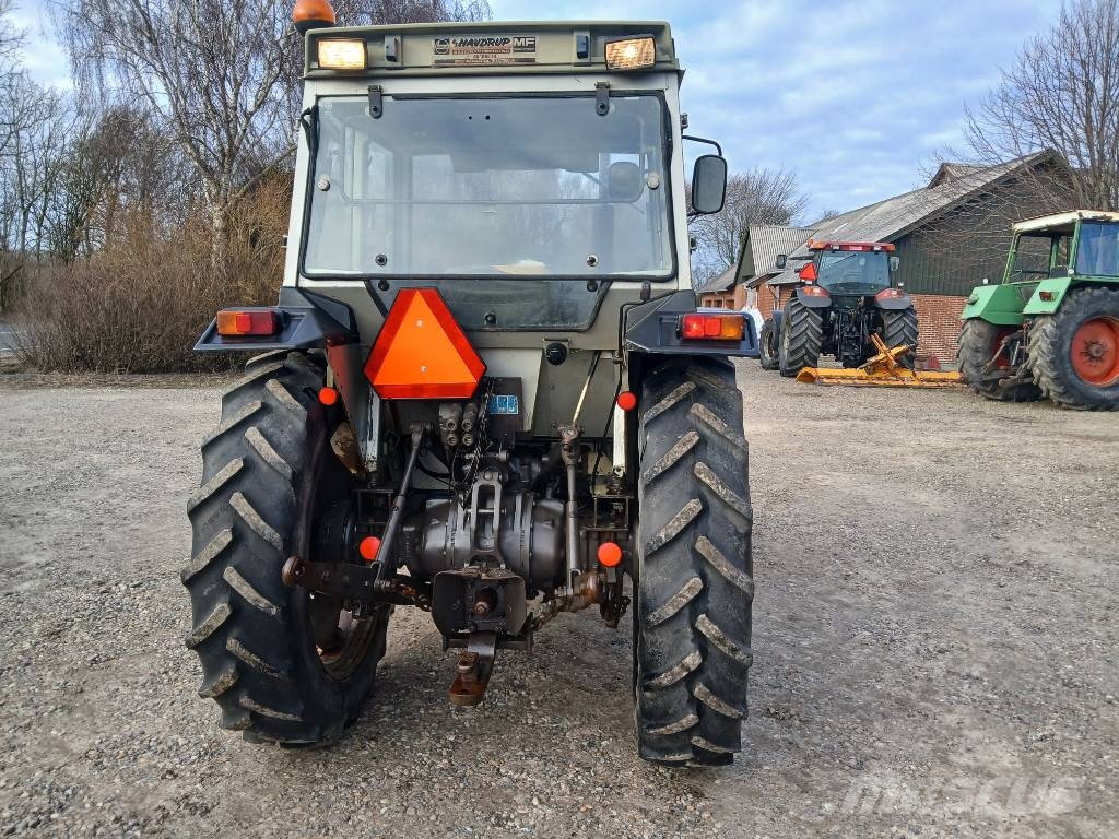 Massey Ferguson 5 pc total 265,590,365,375,362 4WD Traktory