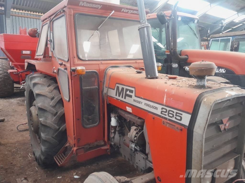 Massey Ferguson 5 pc total 265,590,365,375,362 4WD Traktory
