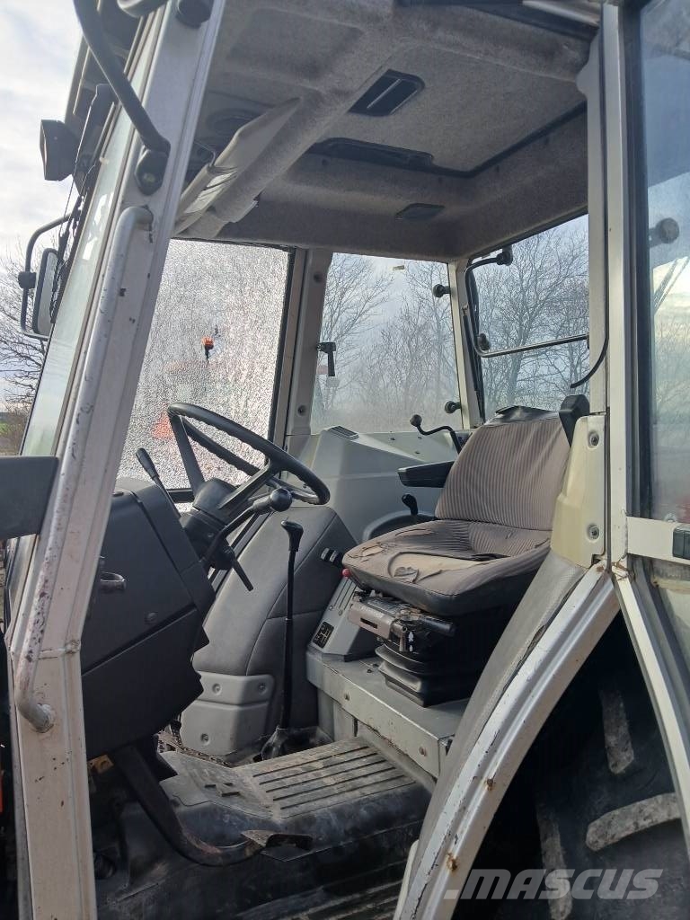 Massey Ferguson 5 pc total 265,590,365,375,362 4WD Traktory