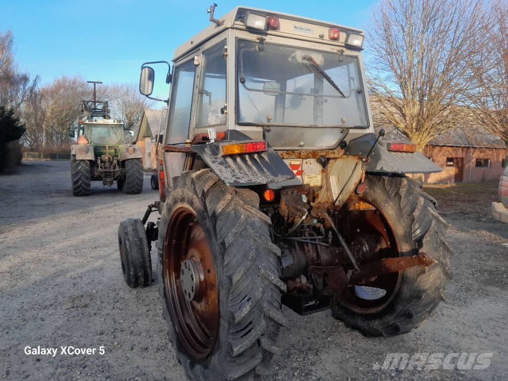 Massey Ferguson 5 pc total 265,590,365,375,362 4WD Traktory