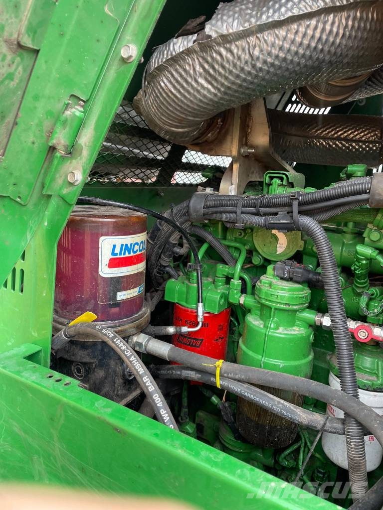 John Deere 1210 E Udkørselsmaskiner