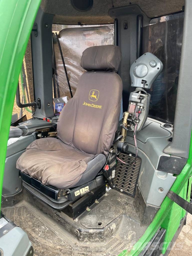 John Deere 1210 E Udkørselsmaskiner