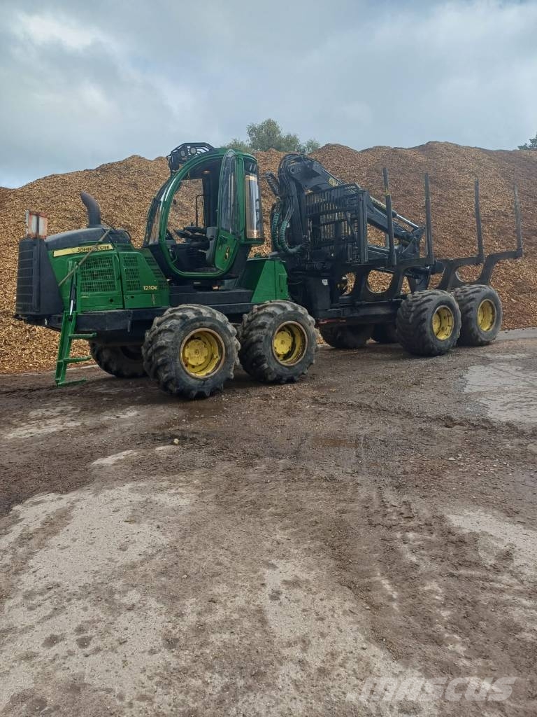 John Deere 1210 E Udkørselsmaskiner