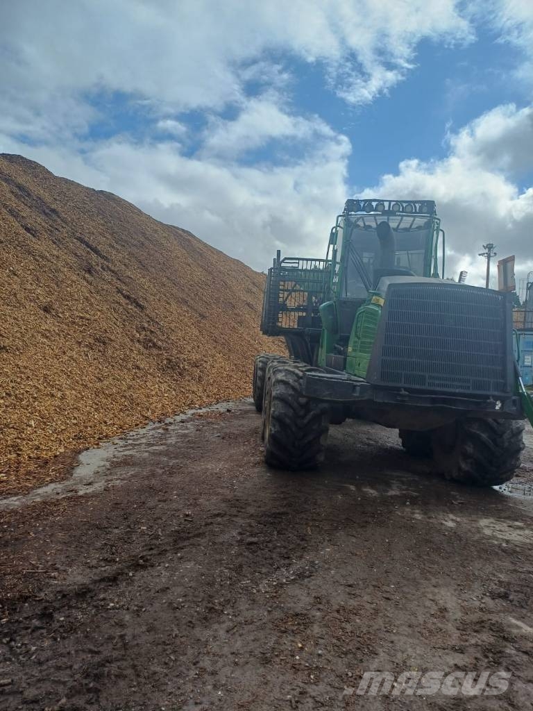 John Deere 1210 E Udkørselsmaskiner