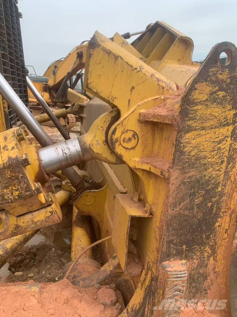 Komatsu D 375 A Motorgraders
