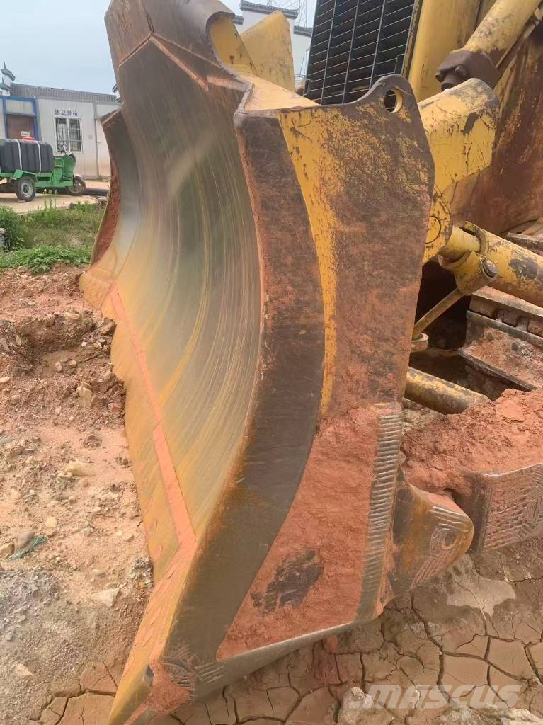 Komatsu D 375 A Motorgraders