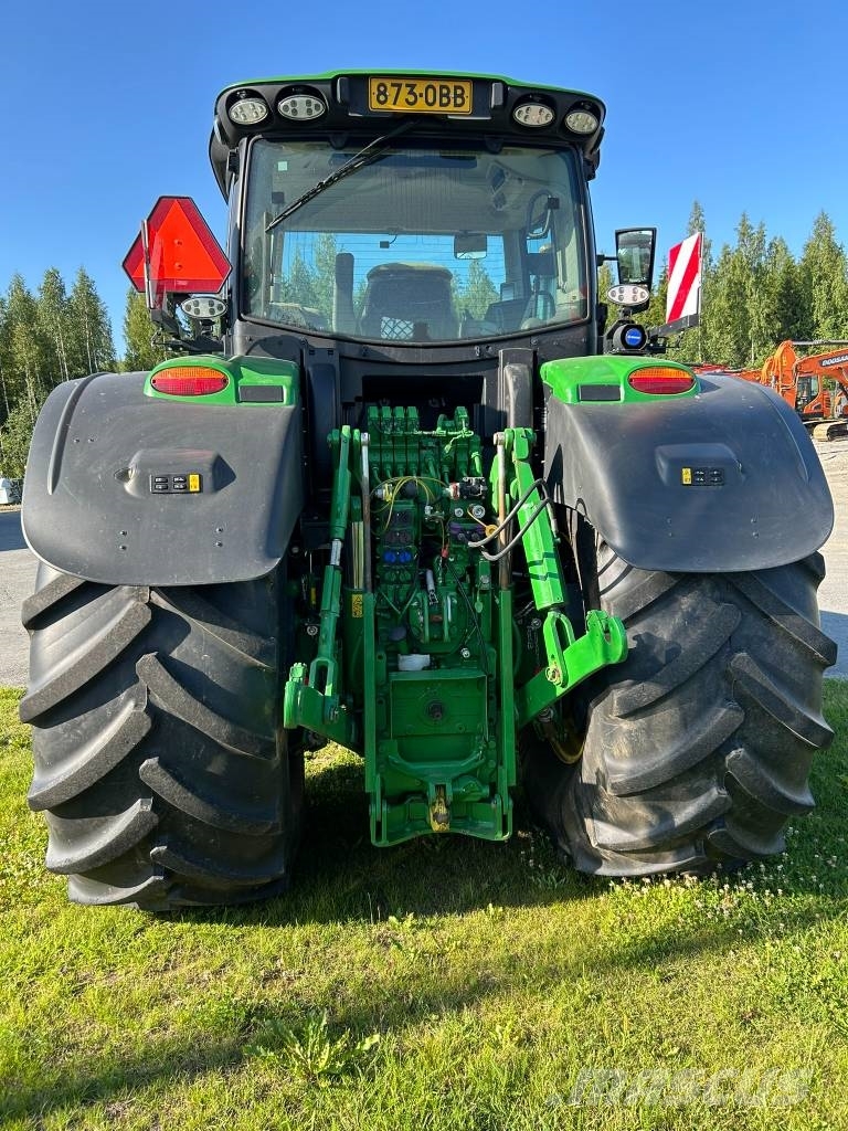 John Deere 6R250 Traktoren