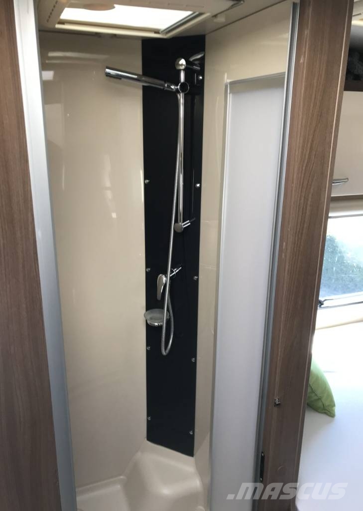 Chausson TI69 Titanium | Hefbed | 5 gordelplaatsen | 69Dkm Wohnmobile und Wohnwagen