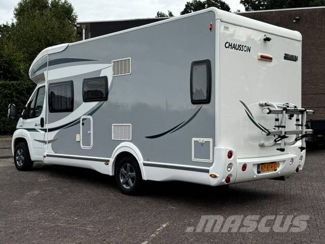 Chausson TI69 Titanium | Hefbed | 5 gordelplaatsen | 69Dkm Wohnmobile und Wohnwagen