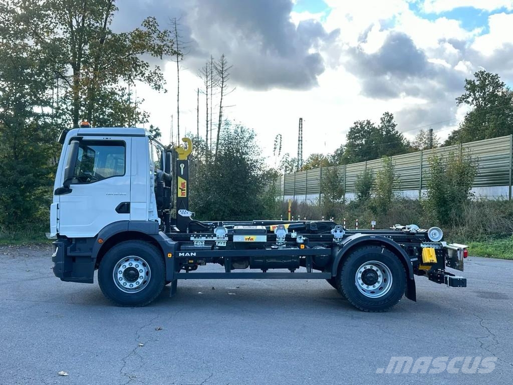 MAN TGM 18.320 TGM 18.320 4x2 Hyva 12-45 Hook lift trucks