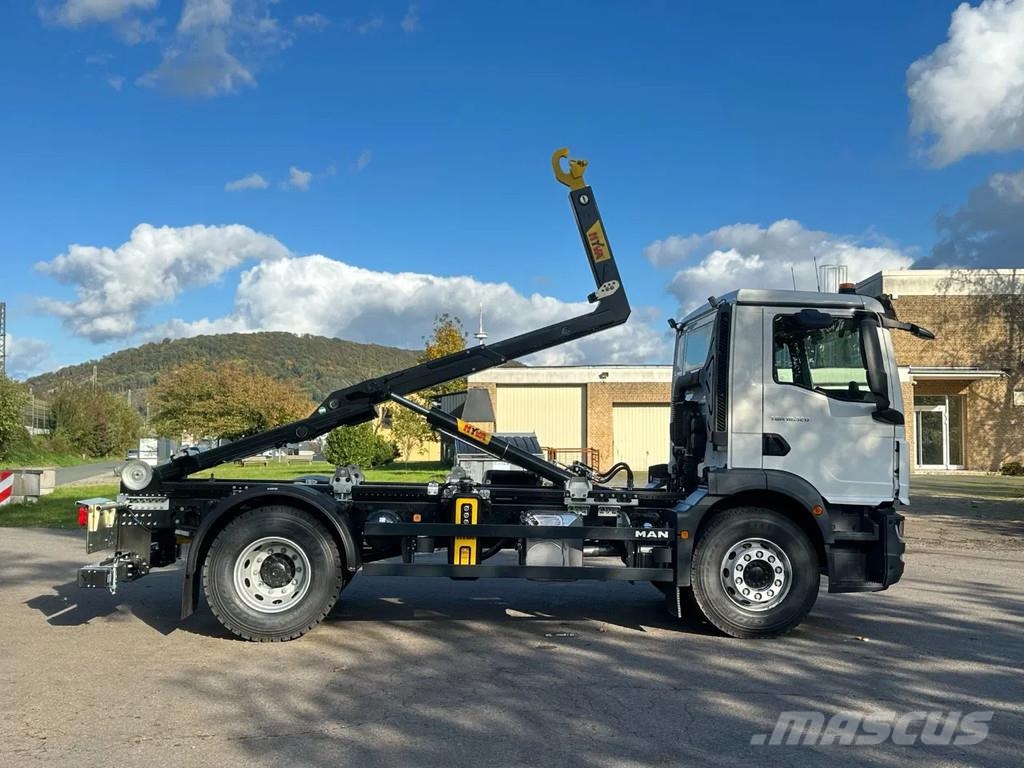 MAN TGM 18.320 TGM 18.320 4x2 Hyva 12-45 Hook lift trucks