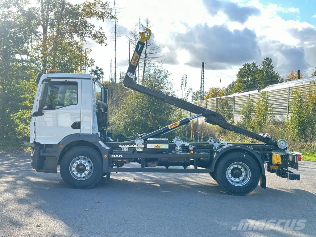 MAN TGM 18.320 TGM 18.320 4x2 Hyva 12-45 Hook lift trucks