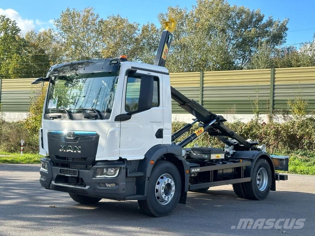 MAN TGM 18.320 TGM 18.320 4x2 Hyva 12-45 Hook lift trucks