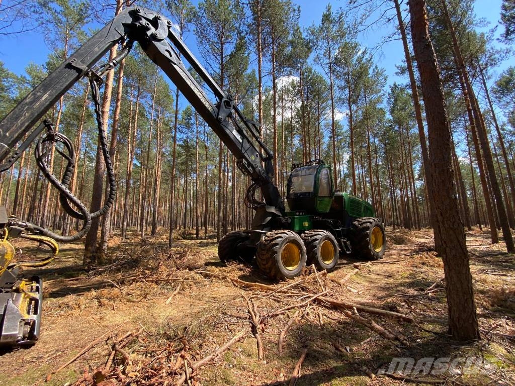 John Deere 1170 E IT 4 Harvesters