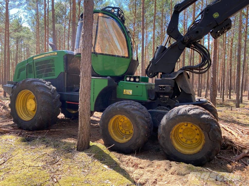 John Deere 1170 E IT 4 Harvesters
